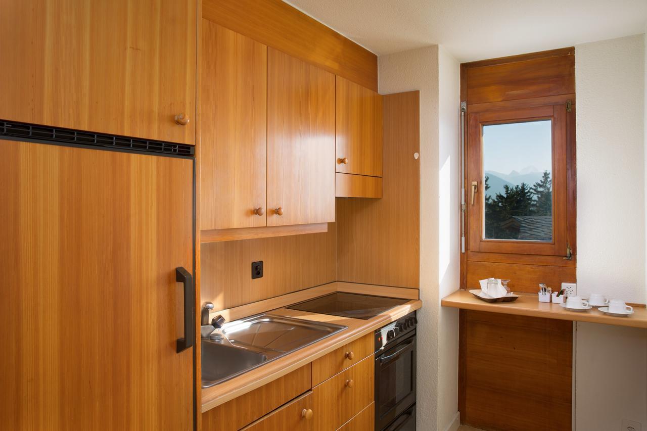 Aparthotel Helvetia Crans-Montana Exterior photo